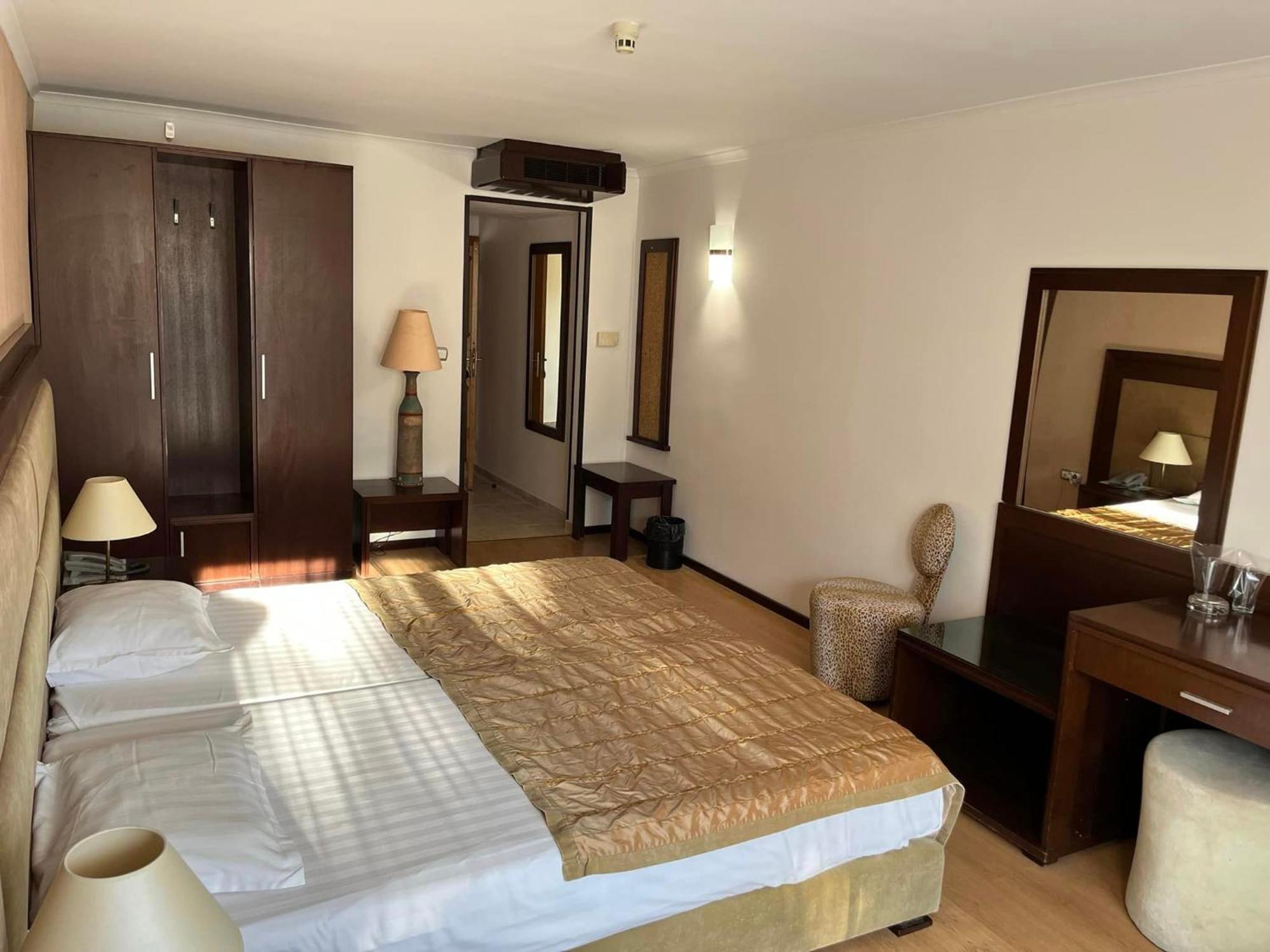 Park Hotel Perla Golden Sands Exterior photo